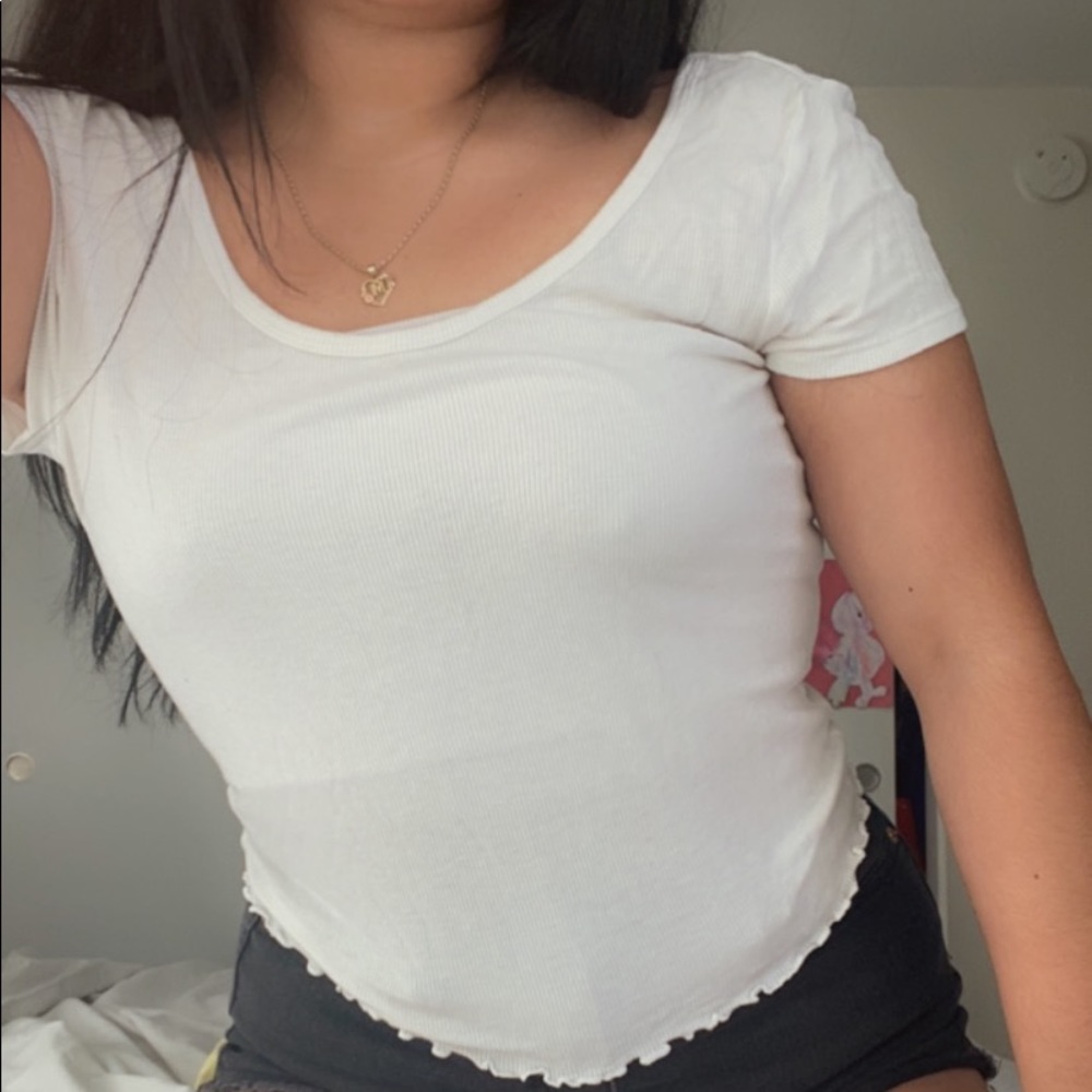 White Lettuce Trim Top